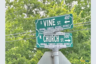 400 W Church Street, Victoria, TX 77901 - Photo 8