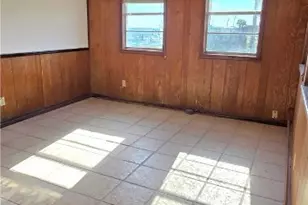 213 S Ocean Dr, Port Lavaca, TX 77979 - Photo 14