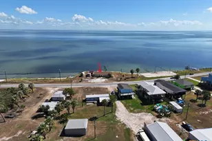 213 S Ocean Dr, Port Lavaca, TX 77979 - Photo 24