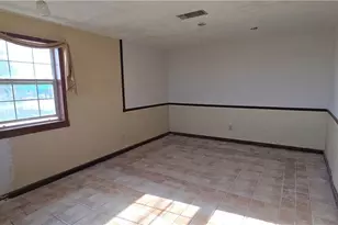 213 S Ocean Dr, Port Lavaca, TX 77979 - Photo 10