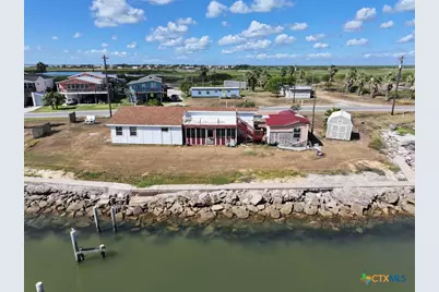 213 S Ocean Drive, Port Lavaca, TX 77979 - Photo 2