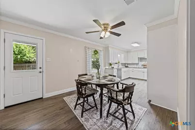 1603 N Davis Avenue, Cameron, TX 76520 - Photo 8