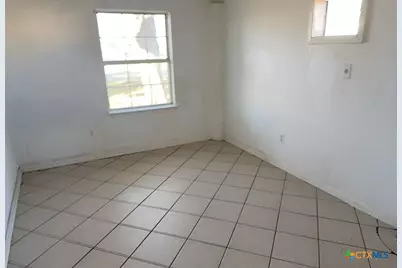 50 N Vivian Stevens Street, Port Lavaca, TX 77979 - Photo 16