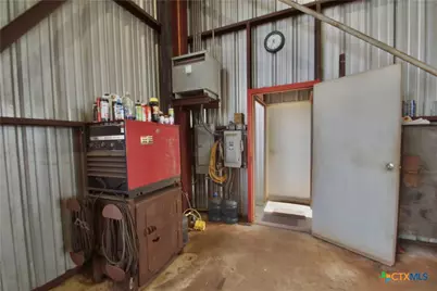 11759 US Hwy 87, Victoria, TX 77904 - Photo 18