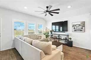 1741 James St, New Braunfels, TX 78130 - Photo 14