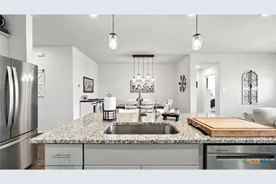 1741 James Street, New Braunfels, TX 78130 - Photo 2