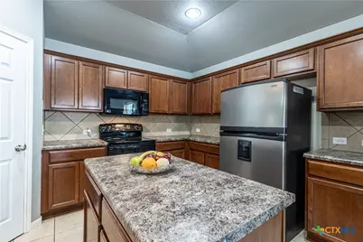 919 Karah Street, New Braunfels, TX 78130 - Photo 4