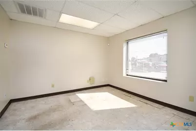 307 Sam Houston Drive #C, Victoria, TX 77901 - Photo 4