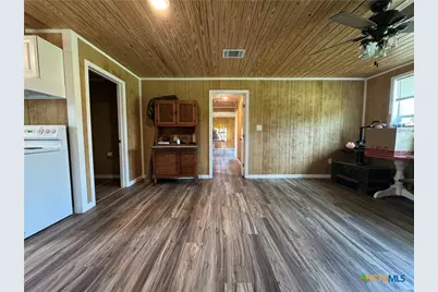 8060 Cr 210 Road, Bertram, TX 78605 - Photo 32