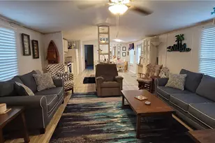 406 W Denver Ave, Seadrift, TX 77983 - Photo 6