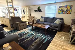 406 W Denver Ave, Seadrift, TX 77983 - Photo 4