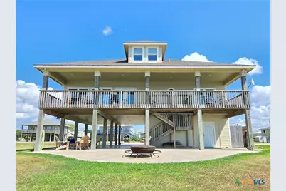 1588 W Bayshore Drive, Palacios, TX 77465 - Photo 1