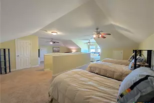 1588 W Bayshore Dr, Palacios, TX 77465 - Photo 38