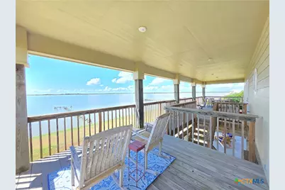 1588 W Bayshore Drive, Palacios, TX 77465 - Photo 8