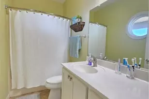 1588 W Bayshore Dr, Palacios, TX 77465 - Photo 24