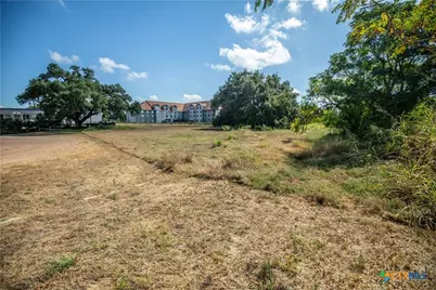 2125 N Esplanade Street, Cuero, TX 77954 - Photo 22