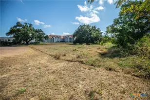 2125 N Esplanade St, Cuero, TX 77954 - Photo 22