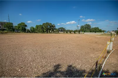 2125 N Esplanade Street, Cuero, TX 77954 - Photo 30