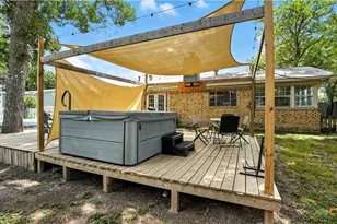 683 & 695 Albert St, New Braunfels, TX 78130 - Photo 20