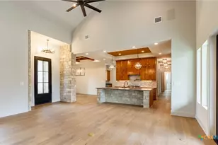 205 Timber Pl, La Vernia, TX 78121 - Photo 12