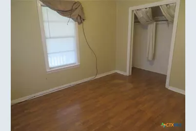 110 Sandra, Edna, TX 77957 - Photo 24