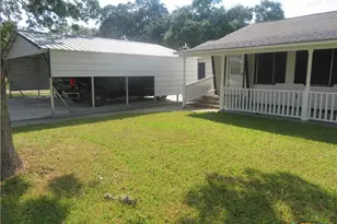 110 Sandra, Edna, TX 77957 - Photo 30