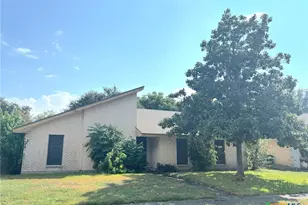 115 Bowling Green Dr, Victoria, TX 77904 - Photo 1