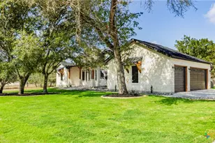 246 Timber Pl, La Vernia, TX 78121 - Photo 4