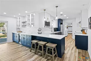 1219 S Church St, Rockport, TX 78382 - Photo 12