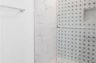 1219 S Church St, Rockport, TX 78382 - Photo 20