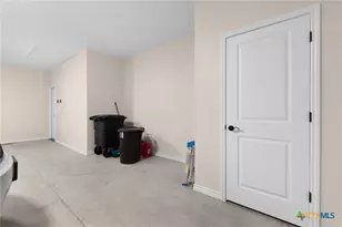 101 Hillside Ln, Lampasas, TX 76550 - Photo 34