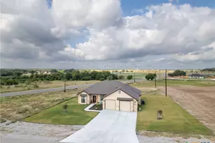 101 Hillside Ln, Lampasas, TX 76550 - Photo 36