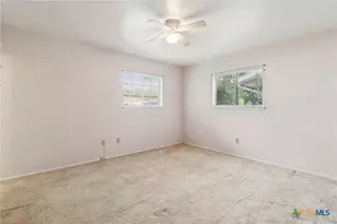 132 Cloverleaf Dr, Schertz, TX 78154 - Photo 18