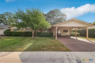 132 Cloverleaf Dr, Schertz, TX 78154 - Photo 2
