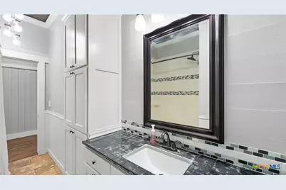 486 E South Street, New Braunfels, TX 78130 - Photo 22