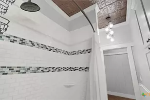 486 E South St, New Braunfels, TX 78130 - Photo 20