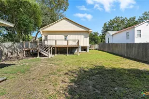 486 E South St, New Braunfels, TX 78130 - Photo 34