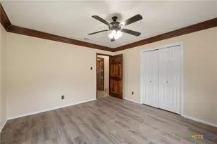 3433 W Tours Rd, West, TX 76691 - Photo 30