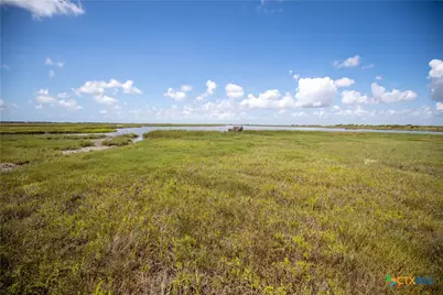 602-698 Cape Velero Drive, Rockport, TX 78382 - Photo 12