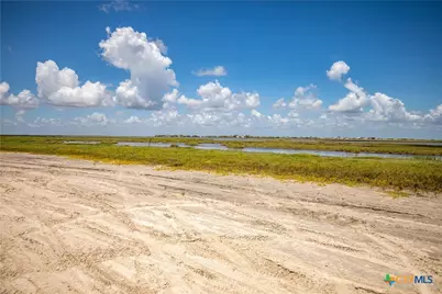602-698 Cape Velero Drive, Rockport, TX 78382 - Photo 34
