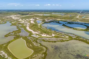 602-698 Cape Velero Dr, Rockport, TX 78382 - Photo 10