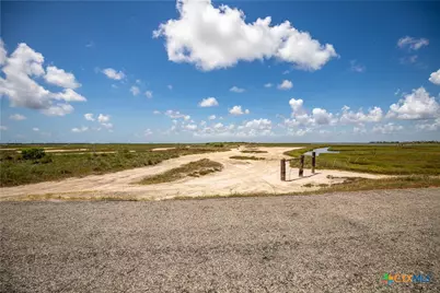 602-698 Cape Velero Drive, Rockport, TX 78382 - Photo 32