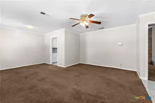 1902 Hooten St, Killeen, TX 76543 - Photo 2