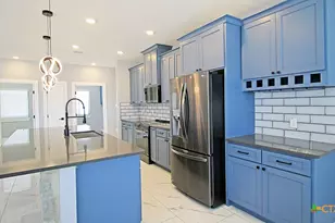 792 Lake Valley Dr, La Vernia, TX 78121 - Photo 32