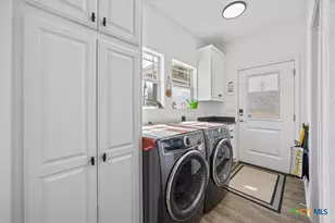 475 Co Rd 240, Gonzales, TX 78629 - Photo 26