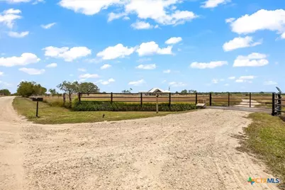475 County Road 240, Gonzales, TX 78629 - Photo 36