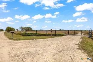 475 Co Rd 240, Gonzales, TX 78629 - Photo 36