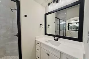 226 Sand Lilly Dr, Temple, TX 76502 - Photo 16