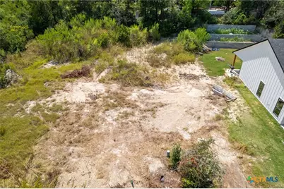 408 E Avenue H, Belton, TX 76513 - Photo 4