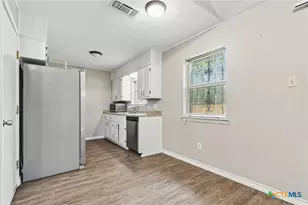 218 Bridle Dr, Copperas Cove, TX 76522 - Photo 14